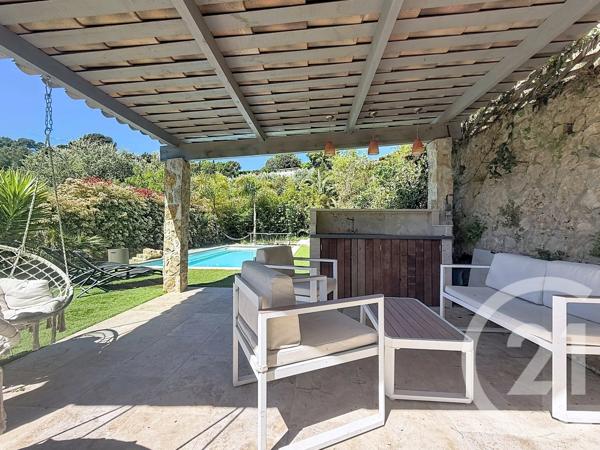 Maison à vendre  6 pièces - 174 m 2   MOUGINS  - 06