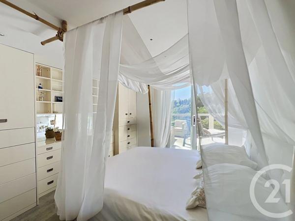 Maison à vendre  6 pièces - 174 m 2   MOUGINS  - 06