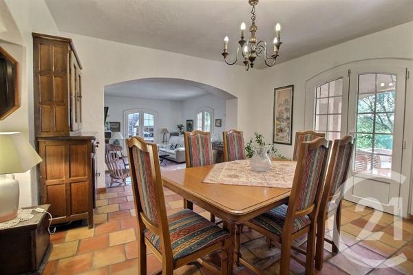 Maison à vendre  8 pièces - 253 m 2   MOUANS SARTOUX  - 06