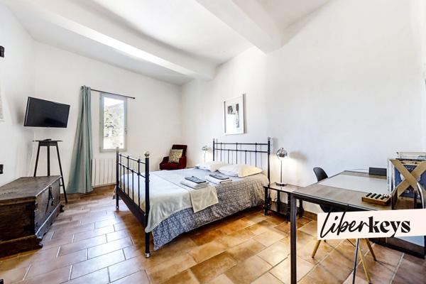 Investissement de charme – Immeuble locatif au cœur de Moustiers