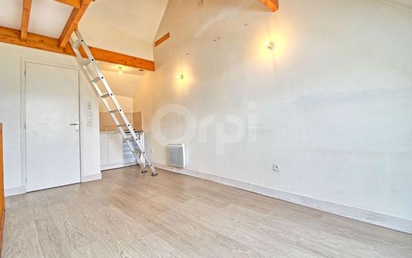Appartement à louer    2 pièces • 18 m2 Pont-Sainte-Maxence
