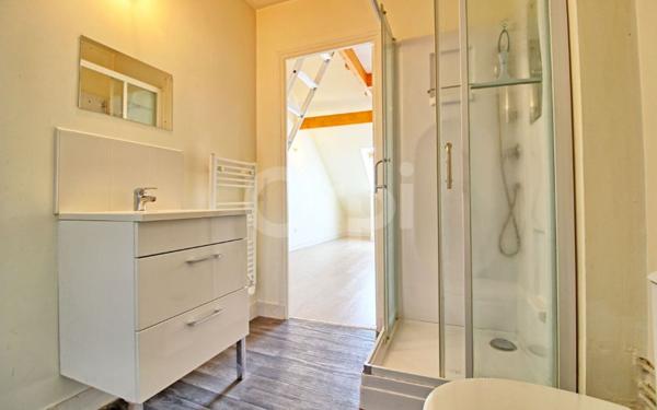 Appartement à louer    2 pièces • 18 m2 Pont-Sainte-Maxence