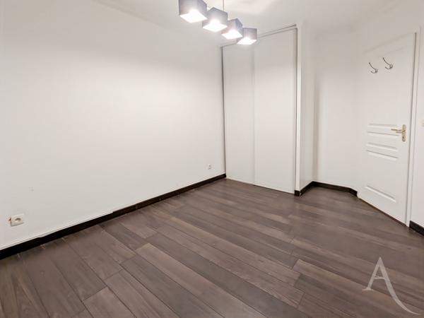 Appartement Ballainvilliers 3 pièce(s) 64.19 m2