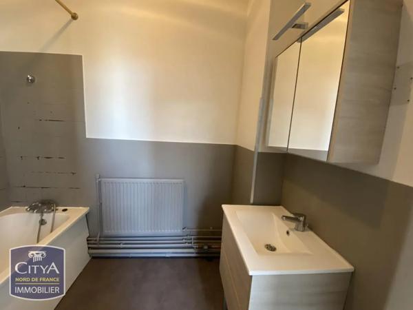 Appartement à louer 4 pièces 80.59m² Lille (59000)