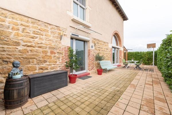 Maison Arnas 4 pièces 114 m2, jardin, parkings