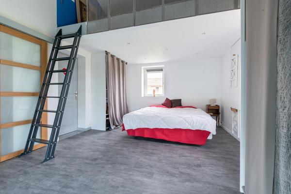 Maison Arnas 4 pièces 114 m2, jardin, parkings