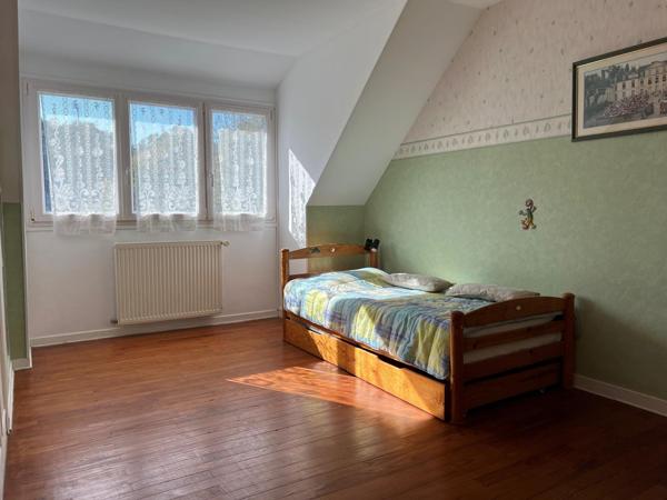 Maison 6 Pièces 136 m2 , 150 m2 utile 4 Chambres Emplacement Prémium.