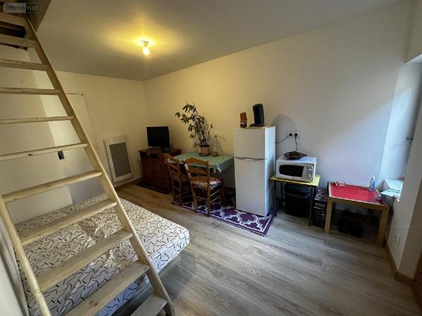 Maison à vendre à Saint-Julien-du-Sault dans l'Yonne (89330), ref : 2400029