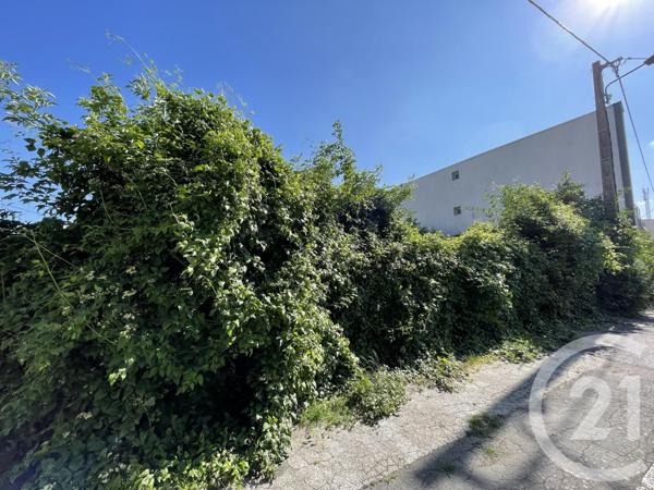 terrain à vendre  628 m2 ST QUENTIN - 02