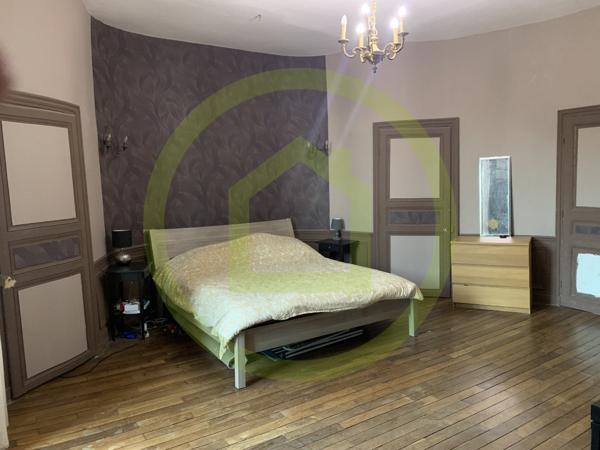 Maison de village à CHATEAU THIERRY (02400)