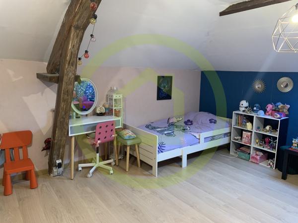 Maison de village à CHATEAU THIERRY (02400)