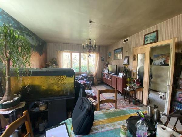 A VENDRE, Gironde, proche Bordeaux, LE PIAN MEDOC, sur un terrain de 1871 m² non divisible, Mai...