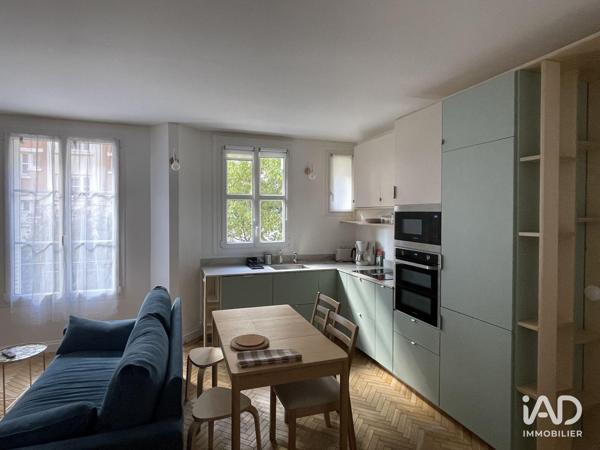 Location appartement 2 pièces 49 m² Courbevoie
