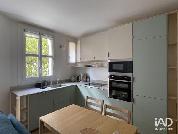 Location appartement 2 pièces 49 m² Courbevoie