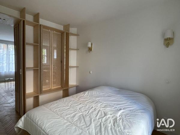 Location appartement 2 pièces 49 m² Courbevoie