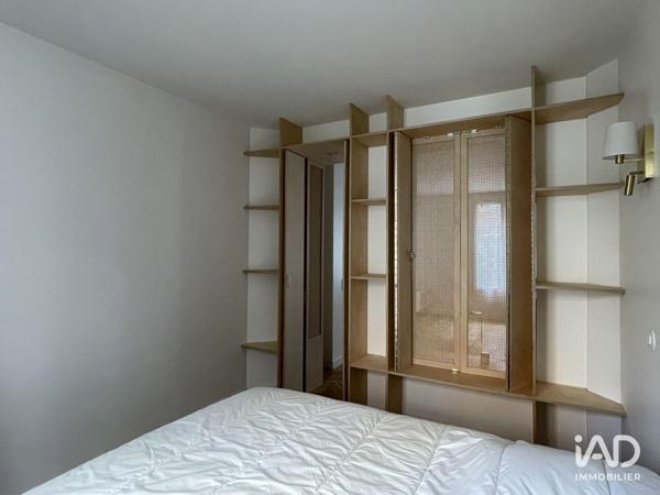 Location appartement 2 pièces 49 m² Courbevoie