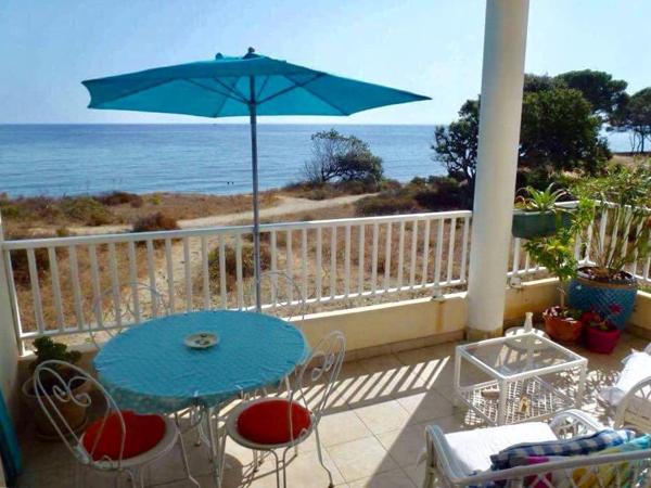 Santa-Maria-Poggio (20221) Appartement T2 Vue Mer - Pied dans l'eau