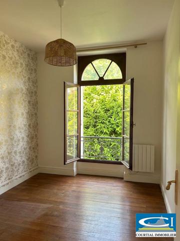 Appartement à louer, 4 pièces - Tournon-sur-Rhône 07300
