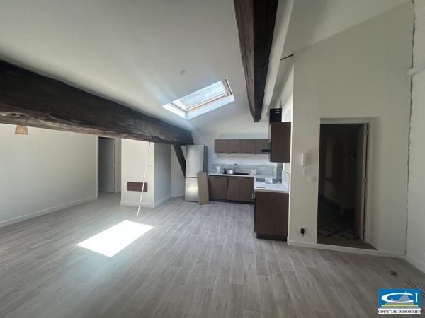 Appartement à louer, 4 pièces - Tournon-sur-Rhône 07300