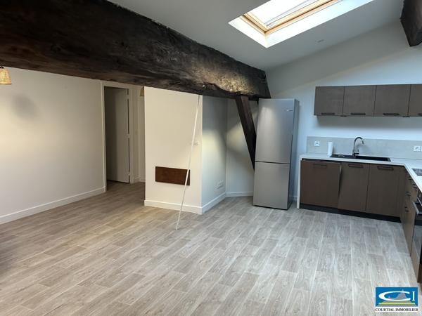 Appartement à louer, 4 pièces - Tournon-sur-Rhône 07300