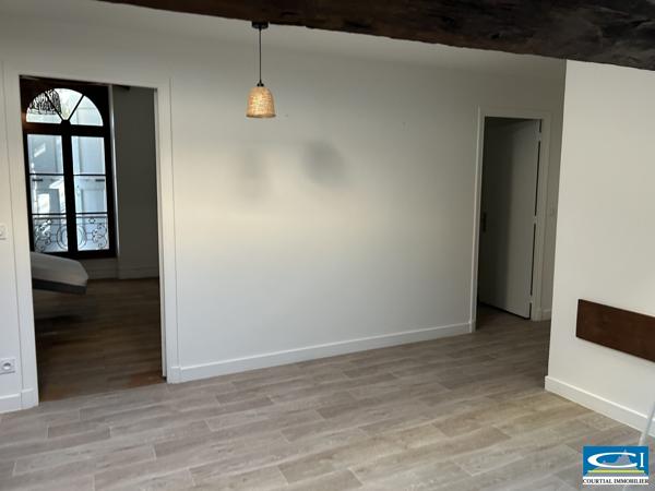 Appartement à louer, 4 pièces - Tournon-sur-Rhône 07300