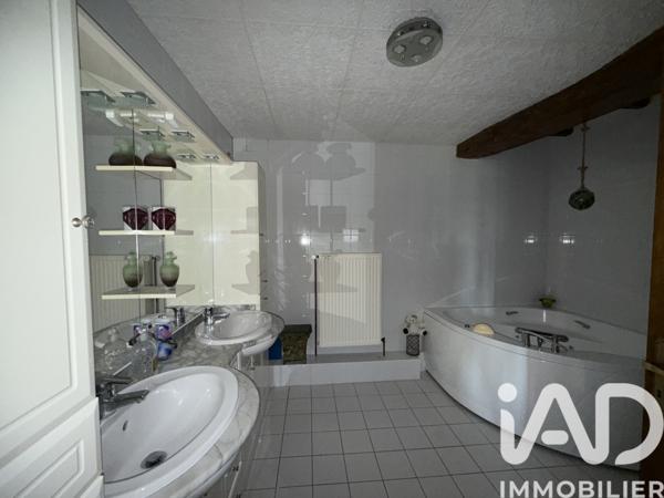 Maison à vendre 7 pièces 347 m² Saint-Yrieix-la-Perche