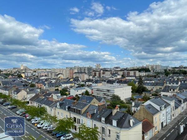 Appartement à louer 1 pièce 27.4m²