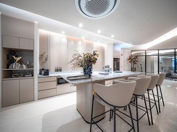 Knightsbridge Space Rama 4 Condominiums loft design à 180 m du MRT Khlong Toei