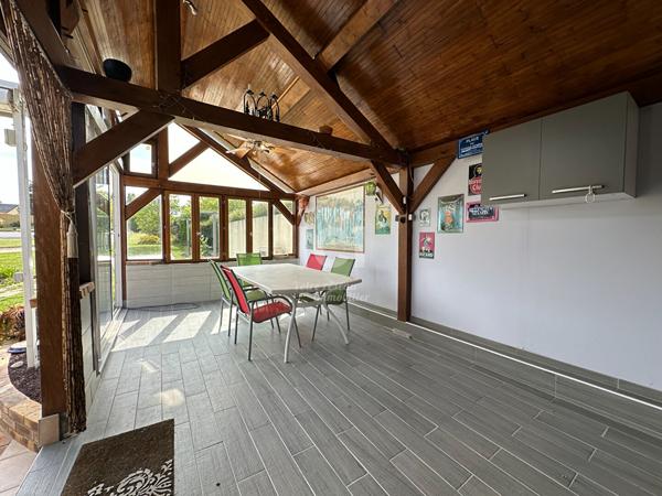 Maison familiale au coeur d'un parc arboré, piscine et prestations complètes