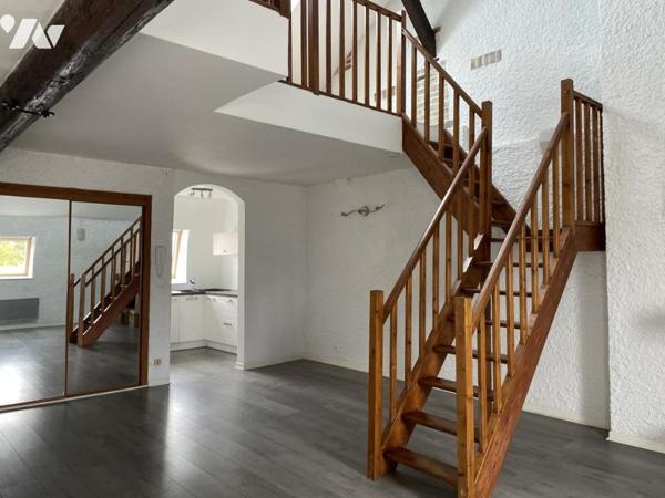 Appartement de 2 pièces en duplex.