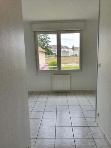 Location Appartement25 m² - 1 Pièce - VILLEMANDEUR (45700)