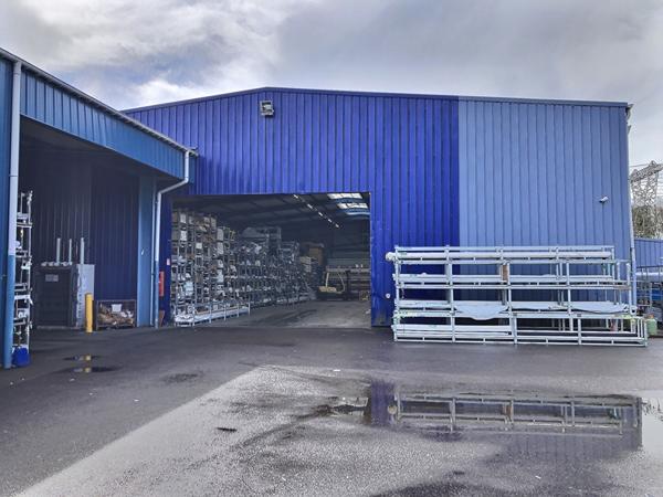 Local d'activité - stockage - logistique 3200m² sur 5 800m². Zone Europort Saint -Avold
