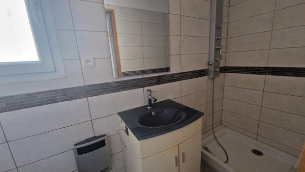 Lorgues (83510) Maison 2 pièces avec jardin