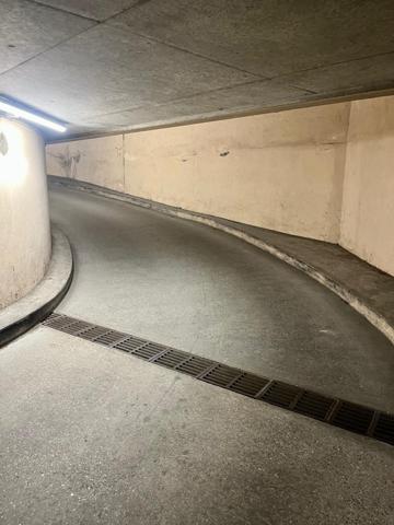 Saint-Denis Gare - Place de parking souterrain