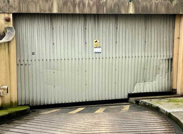 Saint-Denis Gare - Place de parking souterrain