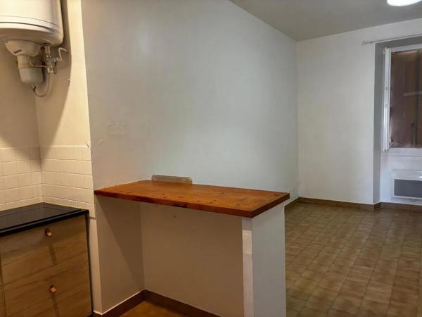 Appartement à louer aux Vans (07140)