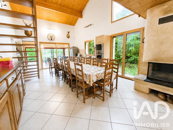 Maison à vendre 6 pièces 146 m² Saint-Pierre-dels-Forcats