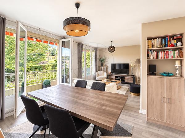 Appartement 3 chambre(s) à vendre - Saint-Genis-Laval, Rhône - 69