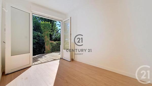 Maison à vendre  7 pièces - 143,94 m 2   GAGNY  - 93