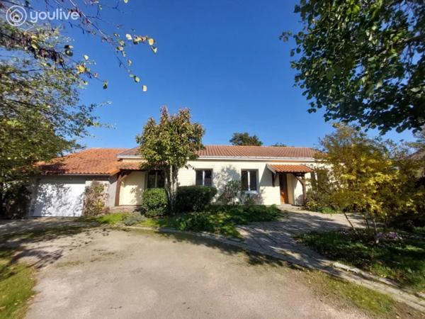 Maison de village spacieuse à Saint-Philbert-de-Bouaine