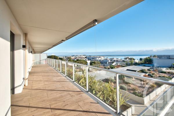 Appartement F4 à vendre  4 pièces - 139,62 m2 ST LAURENT DU VAR - 06