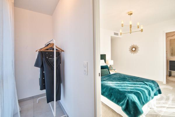 Appartement F4 à vendre  4 pièces - 139,62 m2 ST LAURENT DU VAR - 06