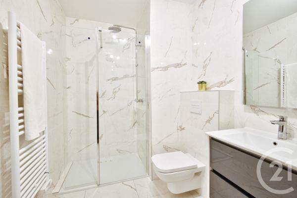 Appartement F4 à vendre  4 pièces - 139,62 m2 ST LAURENT DU VAR - 06