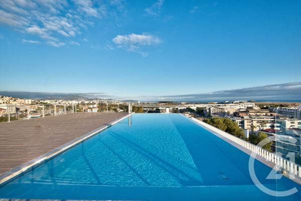 Appartement F4 à vendre  4 pièces - 139,62 m2 ST LAURENT DU VAR - 06