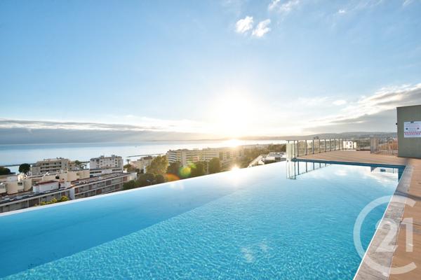 Appartement F4 à vendre  4 pièces - 139,62 m2 ST LAURENT DU VAR - 06