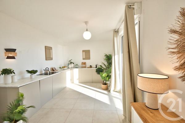 Appartement F4 à vendre  4 pièces - 139,62 m2 ST LAURENT DU VAR - 06