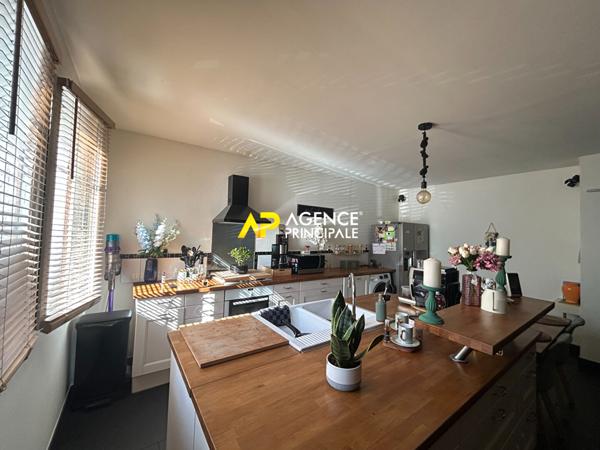 Maison de ville 5 pièce(s) €284 000 ** - Référence 4350