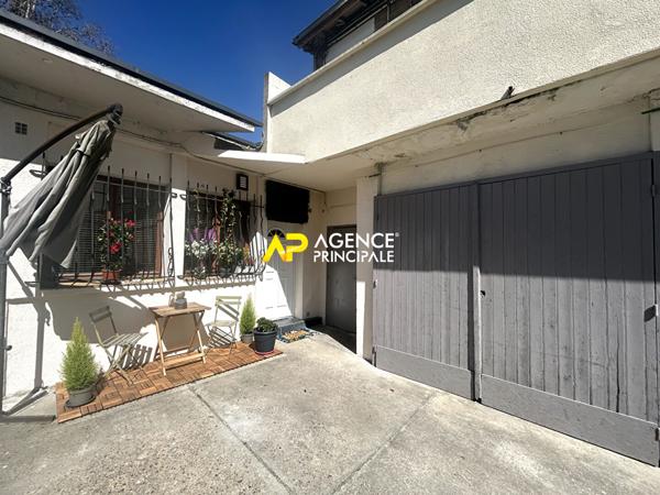 Maison de ville 5 pièce(s) €284 000 ** - Référence 4350