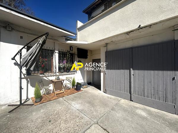 Maison de ville 5 pièce(s) €284 000 ** - Référence 4350