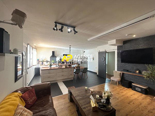 Maison de ville 5 pièce(s) €284 000 ** - Référence 4350